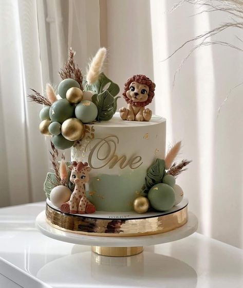 First Birthday Animal Cake, One Year Safari Birthday, Wild One 1st Birthday Cake, One Wild Year 1st Birthday Cake, Safari Birthday Party One Year, Safari Jungle Birthday Cake, Safari Themed Baby Shower Cake, Torte Za Prvi Rodjendan Za Decake, 1 St Birthday Cake Boy Year Old