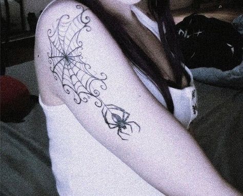 Back Tattoos Goth, Goth Collarbone Tattoo, Unique Tattoos Matching, Goth Tattoo Sleeve, Halloween Henna, Bleach Sweatshirt, Weeb Aesthetic, Upper Thigh Tattoos, Goth Tattoos