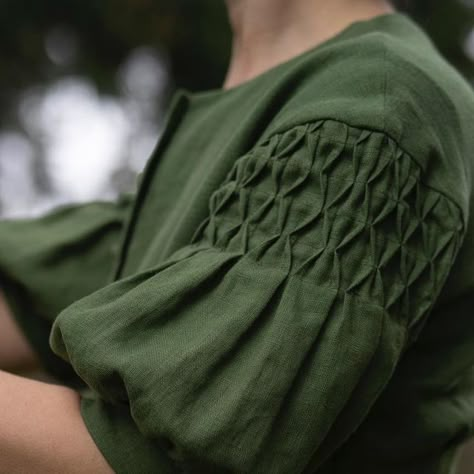 Little Women Atelier on Instagram: "Delicate details of the Beth'23 dress sleeves in the Grass Green color, available to order on our website: littlewomenatelier.com 🌿 #linen #puffysleeves #littlewomenatelier #cottagecore" Pintuck Sleeves Design, Pin Tucks Sleeve Design, Elegant Tops With Smocked Cuffs And Bishop Sleeve, Cotton Blouse With Smocked Bishop Sleeves, Long Sleeve Cotton Smocked Dress With Smocked Cuffs, Smock Pattern, New Kurti Designs, Detail Couture, Fabric Painting On Clothes