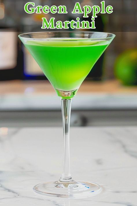 The Green Apple Martini is a vibrant and refreshing cocktail known for its bright green color and tangy, sweet flavor. Vodka Cocktails For A Crowd, Green Apple Martini, Winter Vodka Cocktails, Easy Vodka Cocktail, Green Apple Vodka, Apple Schnapps, Vodka Cocktails Easy, Cocktails For A Crowd, Apple Vodka