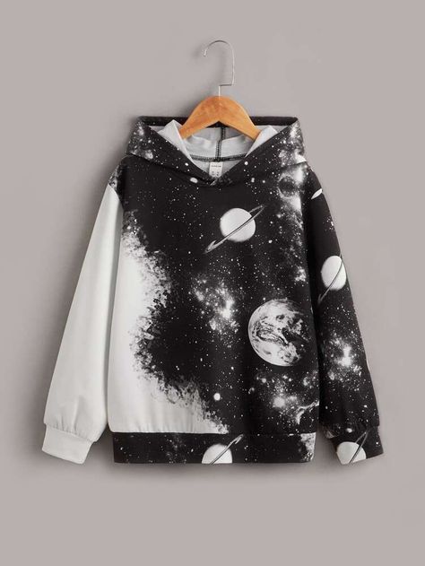 Non Binary Outfits, Space Clothes, Space Hoodie, Genderqueer Fashion, Galaxy Outfit, Space Outfit, Stylish Hoodies, Bridal Dress Fashion, Galaxy Print