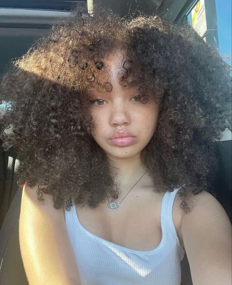 Cabello Afro Natural, Beautiful Curly Hair, Natural Curls Hairstyles, Hairdos For Curly Hair, Pretty Braided Hairstyles, Curly Hair Inspiration, Curly Girl Hairstyles, Coily Hair, Baddie Hairstyles