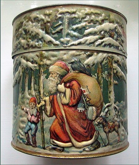 Old Christmas Cookie Tin - H. Haeberlein, Nürnberg Germany Christmas Cookie Tin, Cookie Tin, Old Tins, Vintage Christmas Images, Christmas Favorites, Tin Containers, Merry Christmas Santa, Old Christmas, Old Fashioned Christmas