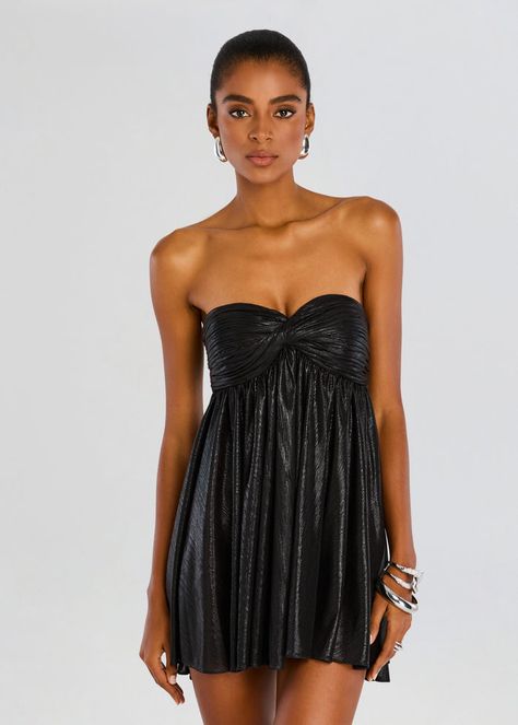 Enhance your soiree style with our Kaiser Dress. This strapless mini piece features a pleated bodice, coordinating skirt, and a bright metallic finish. Shown here in Black. 95% Polyester, 5% Spandex Made in China Model is 5'10" wearing size S Style No. FW22-5608 Expensive Cocktail Dress, Masquerade Mini Dress, Fun Short Dresses, Masquerade Sorority Formal, Strapless Black Mini Dress, Black Semi Formal Dresses, Cute Hoco Dresses Short, Turnabout Dresses, 25th Birthday Aesthetic