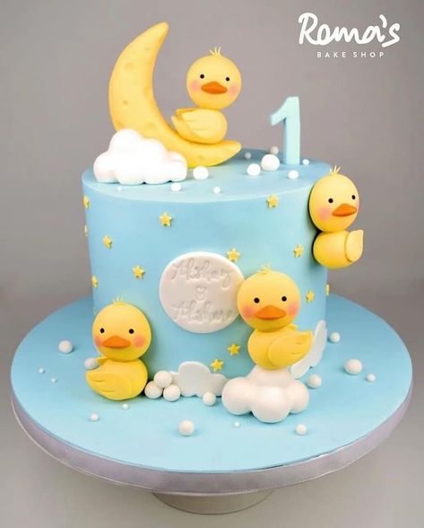 Cake With Duck Design, Duck Theme Birthday Cake, Ducky Birthday Cake, Duck Themed 1st Birthday Cake, Ducks Birthday Party Theme, Duckie Birthday Party, Duck Theme Birthday Party Decoration, Duck Birthday Theme Decoration, Duck Cakes Birthday