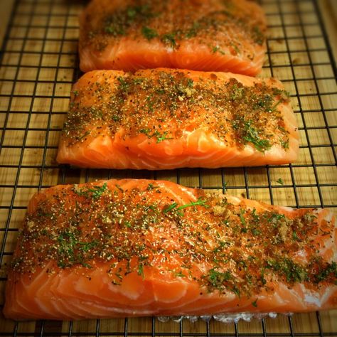 Smoked Salmon with a Brown Sugar and Dill Dry Rub - Eating Better Salmon Rub, Brown Sugar Salmon, Smoked Salmon Recipe, Gluten Free Salmon, Dill Recipes, Dill Salmon, Chocolate Peanut Butter Cheesecake, Smoked Salmon Recipes, Eating Better