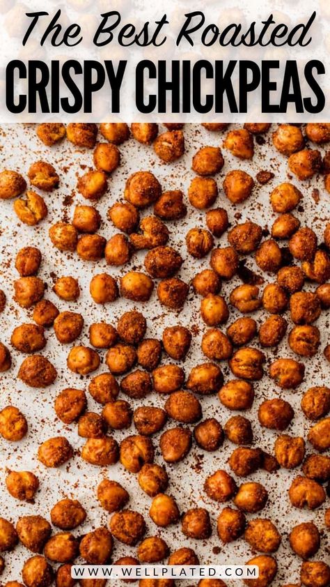 These crispy, crunchy roasted chickpeas are smoky and totally irresistible! Packed with fiber and protein, they're a healthy snack. Football Sunday Party, French Toast Ideas, Thai Quinoa Salad, Lose 10 Lbs 2 Weeks, Crispy Roasted Chickpeas, Healthy Football, Thai Quinoa, Toasted Chickpeas, Crispy Chickpea