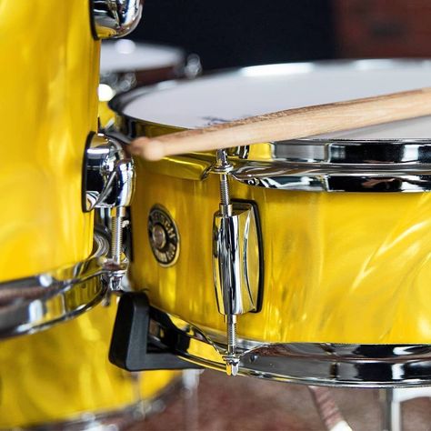 Yellow Black Aesthetic, Gretsch Drums, Music Aesthetics, John Lennon Beatles, Oc Aesthetic, Kellin Quinn, Yellow Satin, Beatles John, Theo James