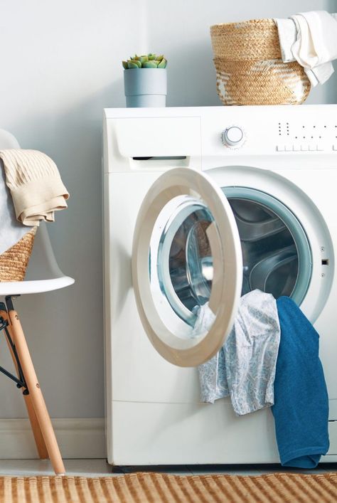 Smelly Laundry, Clean Your Washing Machine, Washing Machine Repair, Washing Machine Cleaner, Cleaning Painted Walls, Clean Washing Machine, Deep Cleaning Tips, Clean Dishwasher, Toilet Cleaning