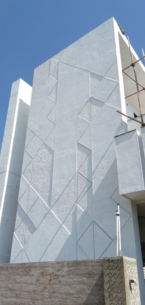 Elevation Design Fasad Wall Design, Exterior Plastering Designs, House External Wall Design, Front Elevation Plaster Design, Acp Elevation Design For House, Shera Board Elevation Designs, Cement Design On Wall Elevation, Acp Cladding Front Elevation, Plaster Groove Design Exterior Wall