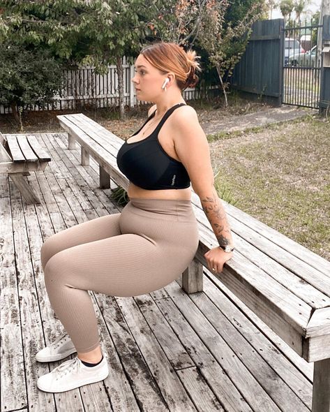 Curvy Workout Outfit, Gym Snaps, Plus Size Gym Outfits, Beautiful Red Dresses, Gym Aesthetic, Fitness Wear Outfits, Real Bodies, Plus Size Workout, Perfect Figure