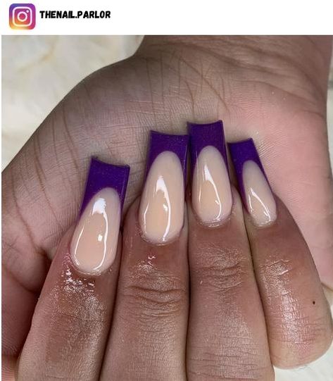 Red And Purple French Tip Nails, Purple And Black Nails French Tips, Purple Gray French Tip Nails, Royal Purple French Tip Nails, Plum Purple French Tip Nails, Deep Purple French Tip Nails, Dark Purple Tip Nails, Dark Purple French Tip Nails Acrylic, Dark Purple Nail Designs Short