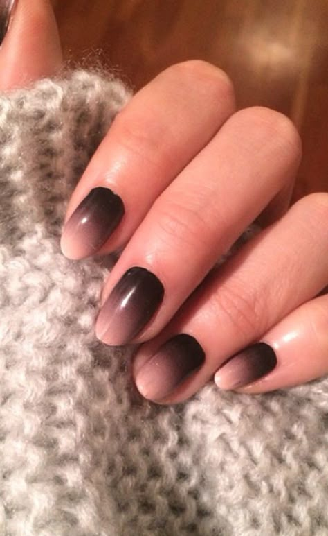 ombre nails Black And Nude Nails, Christmas Nails Easy, Christmas Nails Acrylic, Her Nails, Cat Nails, Gradient Nails, Neutral Nails, Fabulous Nails, Nail It