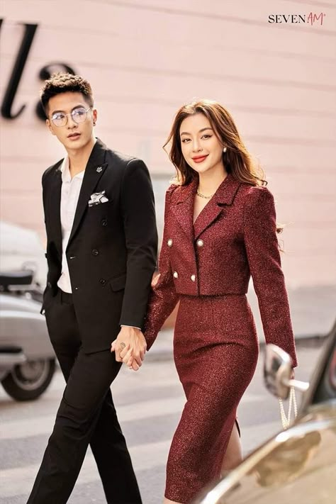 Elegant Couple Outfits, Chic Outfit Aesthetic, Bossy Outfit, Womens Suit, Elegant Outfit Classy, Elegant Couple, Sunday Dress, Best Winter Outfits, Outfit Chic