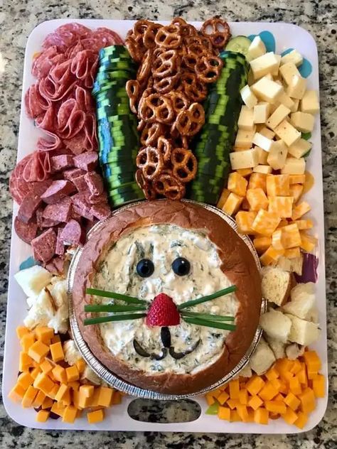 30+ Adorable and Delicious Easter Charcuterie Board Ideas - HubPages Easter Board Ideas, Super Easy Crafts, Easter Charcuterie, Easter Food Ideas, Easter Party Food, Easter Foods, Easter Dishes, Easter Appetizers, Easter Snacks