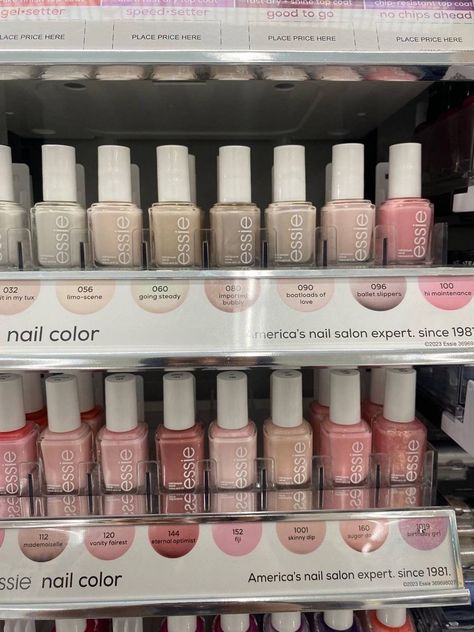 America Nails, Pink Aura, Essie Nail Polish, Blair Waldorf, Birthday Wishlist, Nail Polishes, Nail Polish Colors, Love Nails, الرسومات اللطيفة