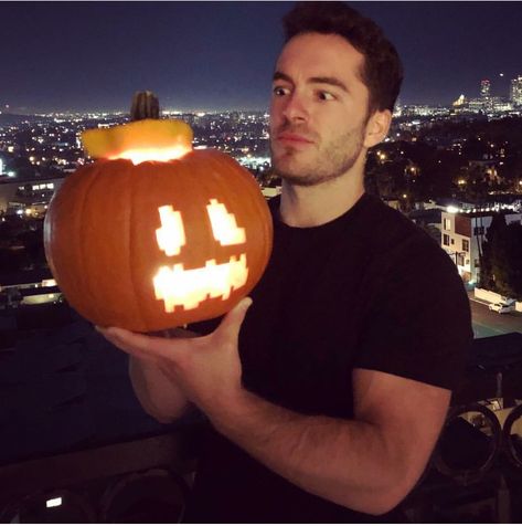 Captain Sparklez, Jordan Maron, Maroon 5, Pumpkin Carving, Eye Candy, Youtubers, Jordan, Geek Stuff, The Creator