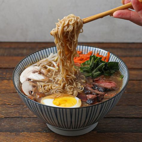 Ramen Recipes Beef, Beef Miso Ramen, Japanese Ramen Recipe, Easy Ramen Recipes, Miso Ramen Recipe, Gluten Free Ramen Noodles, Gluten Free Ramen, Easy Ramen, Miso Ramen