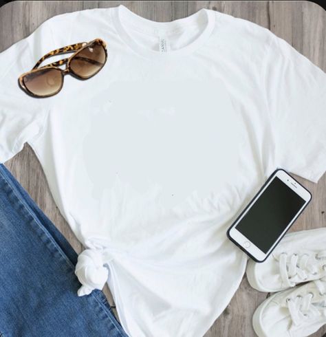 Perfect White Tee Shirt, Tshirt Mockup Free, Mockup Camisa, Mock Up T Shirt, Mens Plain T Shirts, Plain White T Shirt, T Shirt Template, Plain T Shirts, Perfect White Tee