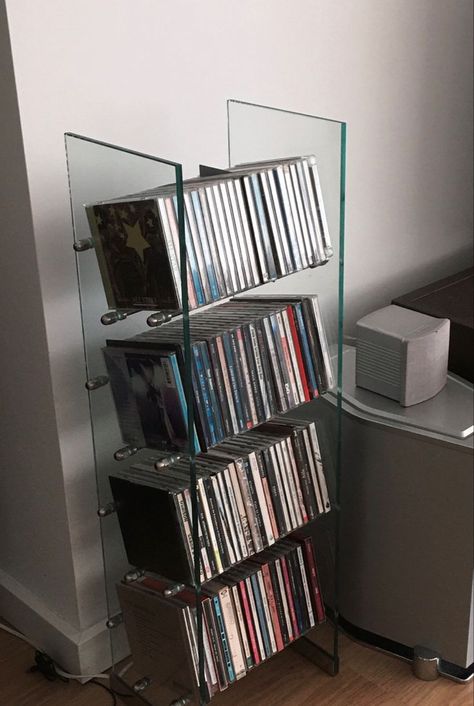 Creative Cd Storage, Icarly Room Aesthetic, Dvd Astethic, Movie Shelf Aesthetic, Ways To Display Cds, Cd Setup Aesthetic, Cd Shelf Aesthetic, Cd Storage Aesthetic, How To Display Cds