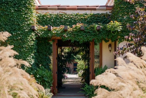 Ojai Wedding Venues, Ojai Wedding, Ranch Farm, House Wedding, Ranch House, Farm Wedding, House Rental, Cali, Wedding Inspo