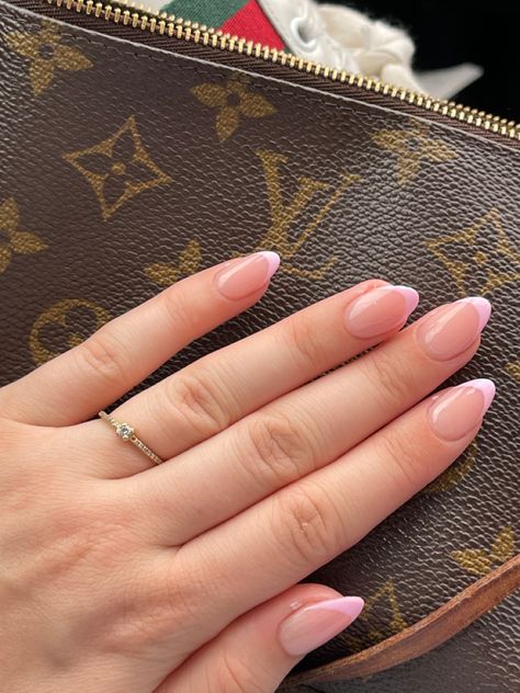 Short Coffin Shape Nails Pink French Tip, Neutral Pink French Tip Nails, Pink Oval French Tip, French Tip Pink Almond, Nail Inspo Almond French Tip Pink, Light Pink Almond French Tip Nails, French Pink Nails Almond, Pink French Tip Gel Nails Short, Short Almond Nails Pink Tips