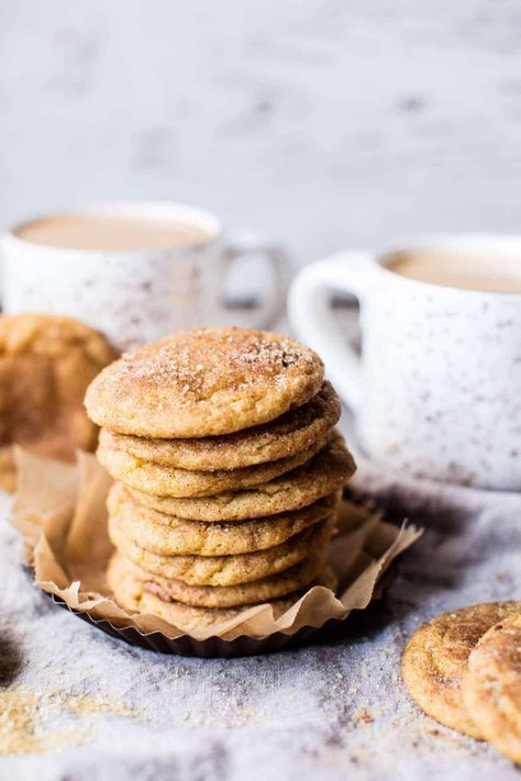 Pumpkin Chai Snickerdoodles | halfbakedharvest.com @hbharvest Chai Snickerdoodles, Cookies Chewy, Turkey Cookies, Snickerdoodle Recipe, Snickerdoodle Cookies, Pumpkin Chai, Slow Cooker Desserts, Thanksgiving Cookies, Half Baked