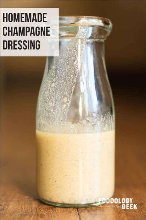 Champagne Vinaigrette Dressing, Champagne Dressing, Healthy Vinaigrette, Healthy Dressing Recipes, Vinegar Salad Dressing, Salad Dressing Recipes Healthy, Champagne Vinaigrette, Mustard Vinaigrette, Vinaigrette Salad