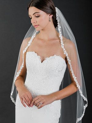 Fingertip veil with narrow Venise lace edge from Bel Aire Bridal - V7517.   Available ivory, white, champagne/ivory, blush/ivory, or latte/ivory Romantic Veil, Wedding Veil Styles, Lace Edge Veil, Bridal Veils And Headpieces, Beaded Veils, Fingertip Veil, Veil Styles, Veil Headpiece, Beautiful Veil