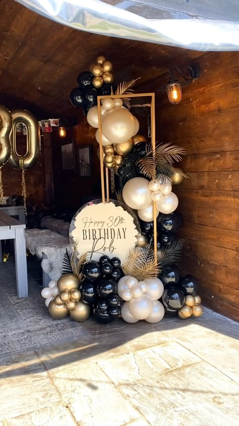 ✨ THE GOLD PLINTHS ✨ How gorgeous is this tho 😍 This style of set up is perfect for any occasions, the themed and colours are endless… | Instagram Men Birthday Color Scheme, Black And White Birthday Party Decor, Black Boho Party Decor, 40 Birthday Backdrop Ideas, Black And Gold 40th Birthday Decorations, Black And White Decor Party, Black White And Gold 50th Birthday Party, Black Gold White Party Decorations, 50th Birthday Set Up