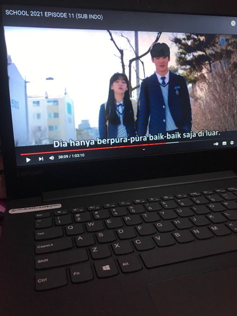 Pap Leptop, Watching Kdrama In Laptop Aesthetic, Watching Drama On Laptop, Movie Night Photography, Korea Quotes, Netflix Time, Happy Birthday Clip, Aesthetic Writing, Quotes Drama Korea