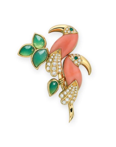 Vca Jewelry, Arpels Van Cleef, Empress Farah, Parrot Jewelry, Van Cleef And Arpels Jewelry, Van Cleef & Arpels, Angel Skin, Van Cleef And Arpels, Gems Bracelet