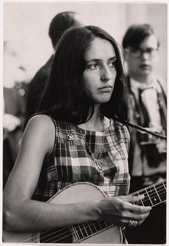 Joan Baez | Smithsonian Institution Mode Hippie, Joan Baez, Folk Festival, Women In Music, Smithsonian Institution, National Portrait Gallery, Folk Music, Portrait Gallery, Bob Dylan