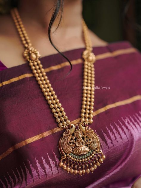 Wedding Jewelry Sets Bridal Jewellery, Temple Jewelry Necklace, Bridal Necklace Designs, Neck Pieces Jewelry, Gold Jewels Design, Antique Necklaces Design, New Gold Jewellery Designs, Antique Gold Jewelry Indian, Indian Bridal Jewelry Sets