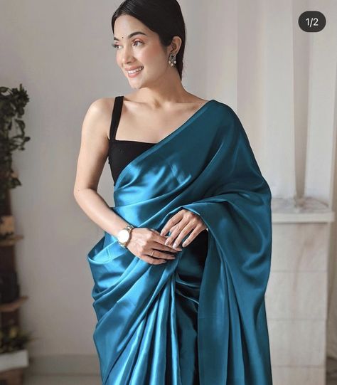 Saree Wearing Styles, Sarees For Girls, Simple Saree Designs, Latest Saree, Fashionable Saree Blouse Designs, Fancy Sarees Party Wear, Simple Sarees, Indian Fashion Saree, Saree Designs Party Wear