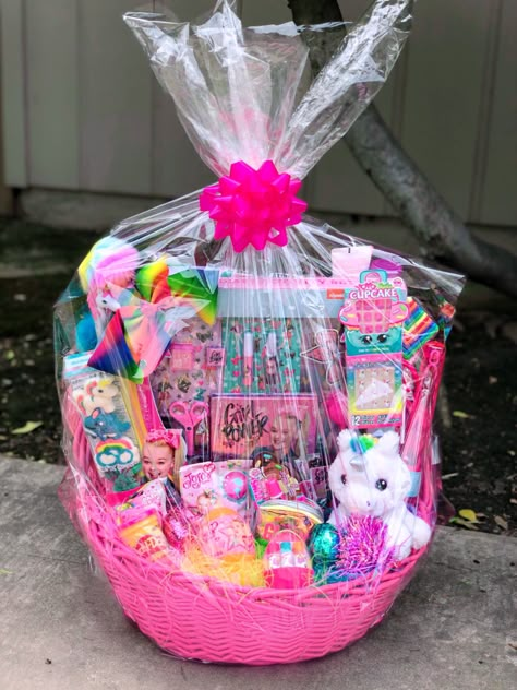 Easter Gift Baskets For Kids, Easter Basket For 4 Year Girl, Easter Basket For 5 Year Girl, Kids Gift Basket Ideas, Easter Basket For 6 Year Girl, Easter Baskets For Kids, Barbie Easter Basket, Easter Basket Ideas, Easter Basket Ideas 7-9 Girl