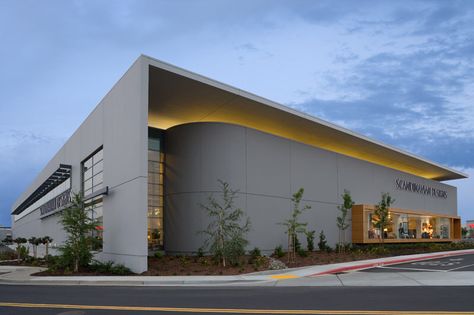 Modern Factory Architecture, Warehouse Design Exterior, Warehouse Architecture, Terminal Bus, Retail Architecture, Factory Architecture, Modern Factory, Hospital Architecture, Warehouse Design