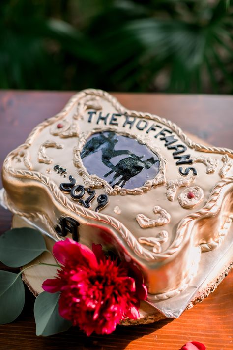 Western Grooms Cake, Belt Buckle Cake, Buckle Cake, Western Birthday Cakes, Tampa Wedding Venues, Grooms Cake Ideas, Wedding Venue Florida, Wedding Venues Florida, Wedding Decorations Elegant