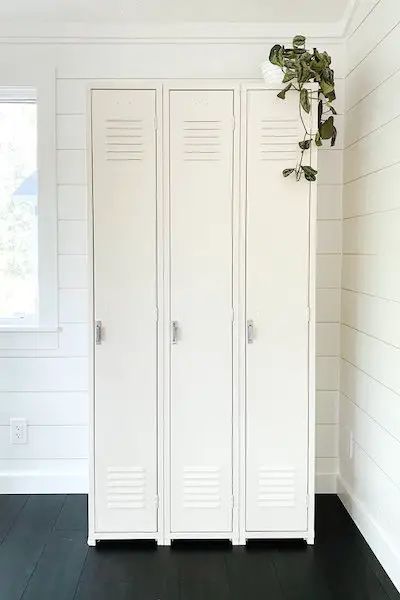 Old Lockers Repurposed Mudroom, Vintage Lockers Ideas For Home, Locker Entryway Ideas, Repurpose Lockers, Metal Lockers Repurposed, Lockers Ideas For Home, Repainting Cabinets, Gym Space, Vintage Lockers