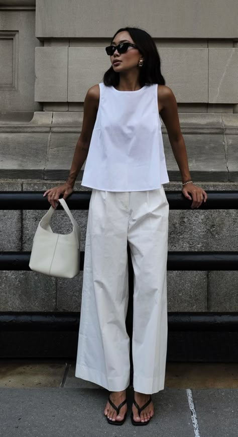 Summer Dress Minimalist, Minimal Outfits Summer, Minimal Fashion Spring, Minimalism Summer Outfit, Lisbon Looks, Minimal Chic Style Outfits Summer, White Shirt Over Dress, Summer Outfit Minimal, Spanish Summer Style