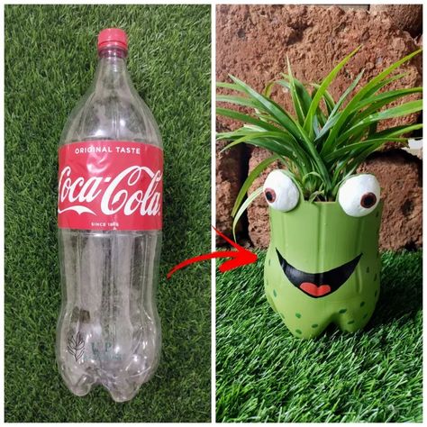 DIY Frog Planter Using Plastic Bottle | Hometalk Frog Planters Diy, Pop Bottle Planter Diy, Planter From Plastic Bottle, Diy Frog Decor, Plastic Bottle Planters Diy, Plastic Bottle Garden, Bottle Cap Coasters, Bottle Wind Chimes, Diy Frog