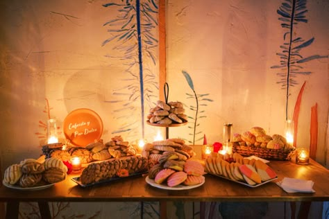 Pan Dulce Wedding Bar, Mexican Dessert Table Wedding, Pan Dulce Wedding, Pan Dulce Table Wedding, Pan Dulce Table, Pan Dulce Bar, Mexican Wedding Dessert Table, Mexican Candy Table Ideas, Wedding Food Tables