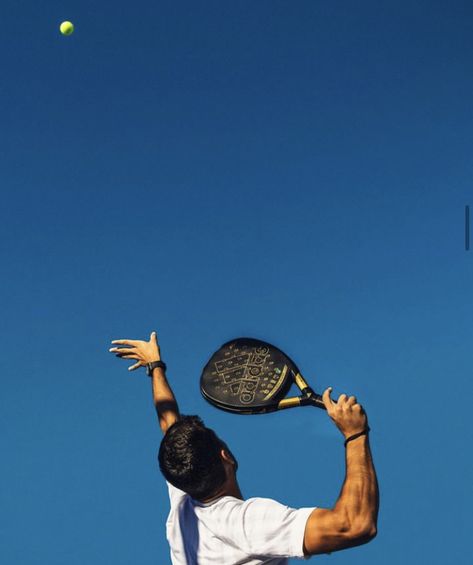 Mens Tennis Aesthetic, Padel Photoshoot Ideas, Tennis Action Shots, Tennis Photoshoot Ideas Men, Tennis Photoshoot Ideas, Pickleball Aesthetic, Tennis Photoshoot, Paddle Tennis, Vintage Film Photography