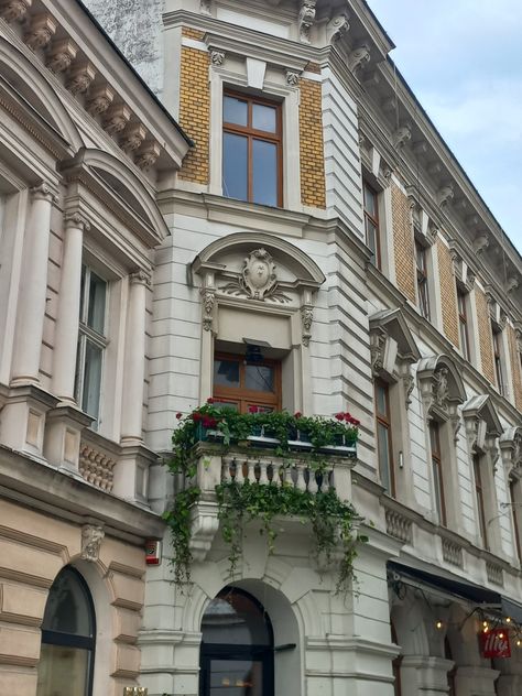 #bb #poland #balcony #aesthetic #inspo #vibe #tenement #architecture Apartment Outside, Balcony Aesthetic, Dr Apartment, Beautiful Walls, Vintage Apartment, Living Space Ideas, Space Ideas, Minecraft Ideas, Beautiful Wall