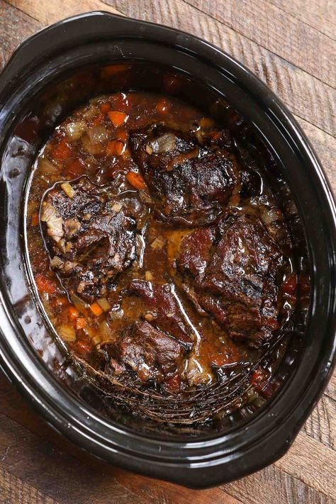 Crock Pot Braised Beef, Braised Beef In Crock Pot, Red Wine Braised Beef Crock Pot, Slow Cooker Beef Cheeks, Braised Beef Cheeks Recipe, Braised Beef Cheeks, Beef Cheeks Recipe Slow Cooker, Beef Cheek Meat Recipe, Beef Cheeks Slow Cooker