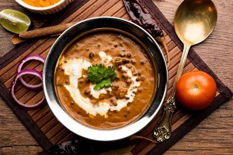 Dal Raisina Recipe: Here’s an Easy Recipe of the Noted Dish That Usually Takes 2 Days to Prepare  The exclusive dish is made with whole black lentils or Urad Dal in Hindi and tomato puree flavored with saffron. #DalRaisinaRecipe #DalRaisina #Food #Vegetarian_Recipes Punjabi Dishes, Makhani Recipe, Dal Makhani Recipe, Dal Makhni, Clean Eating Dinner Recipes, Balanced Plate, Dal Makhani, Planning Book, Indian Butter Chicken