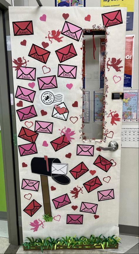 Cute Valentine’s Day Door Ideas, Valentines Door Decorations For Kids, Valentine's Door Decoration, Door Designs For Classroom, Valentine Teacher Door Ideas, Valentines Window Display Classroom, Valentines Dorm Door Decorations, Door Valentine Decoration, February School Door Ideas