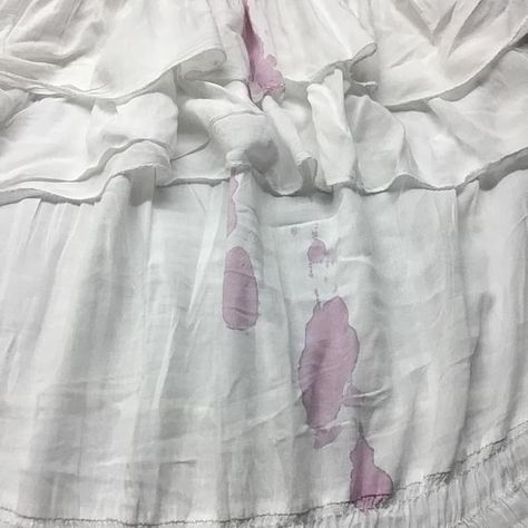 How to get rid of red wine stains with milk. Wine Stains On Clothes, Red Wine Stains Out Of Clothes, Wine Stained Shirt Aesthetic, How To Get Red Wine Out Of Clothes, Cleaning Wardrobe, Off White Clothes, Wine Spill, Coffee And Biscuits, Red Wine Stain