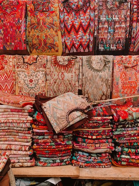 Latin American Textiles, Guatemala Embroidery, Oaxacan Textiles, Guatemala Textiles, Oaxaca Mexico Travel, South American Textiles, Mexican Market, Middle America, Guatemalan Textiles