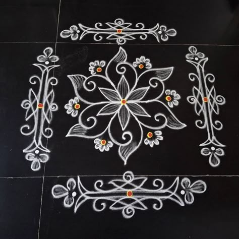 Telugu Rangoli Designs, Dhanurmasam Muggulu Simple, Rangoli Kolam Designs Simple, Gadapa Muggu Designs, Short Rangoli, Simple Rangoli Designs With Dots, Flower Design Rangoli, Muggulu Design Simple, Design Muggulu